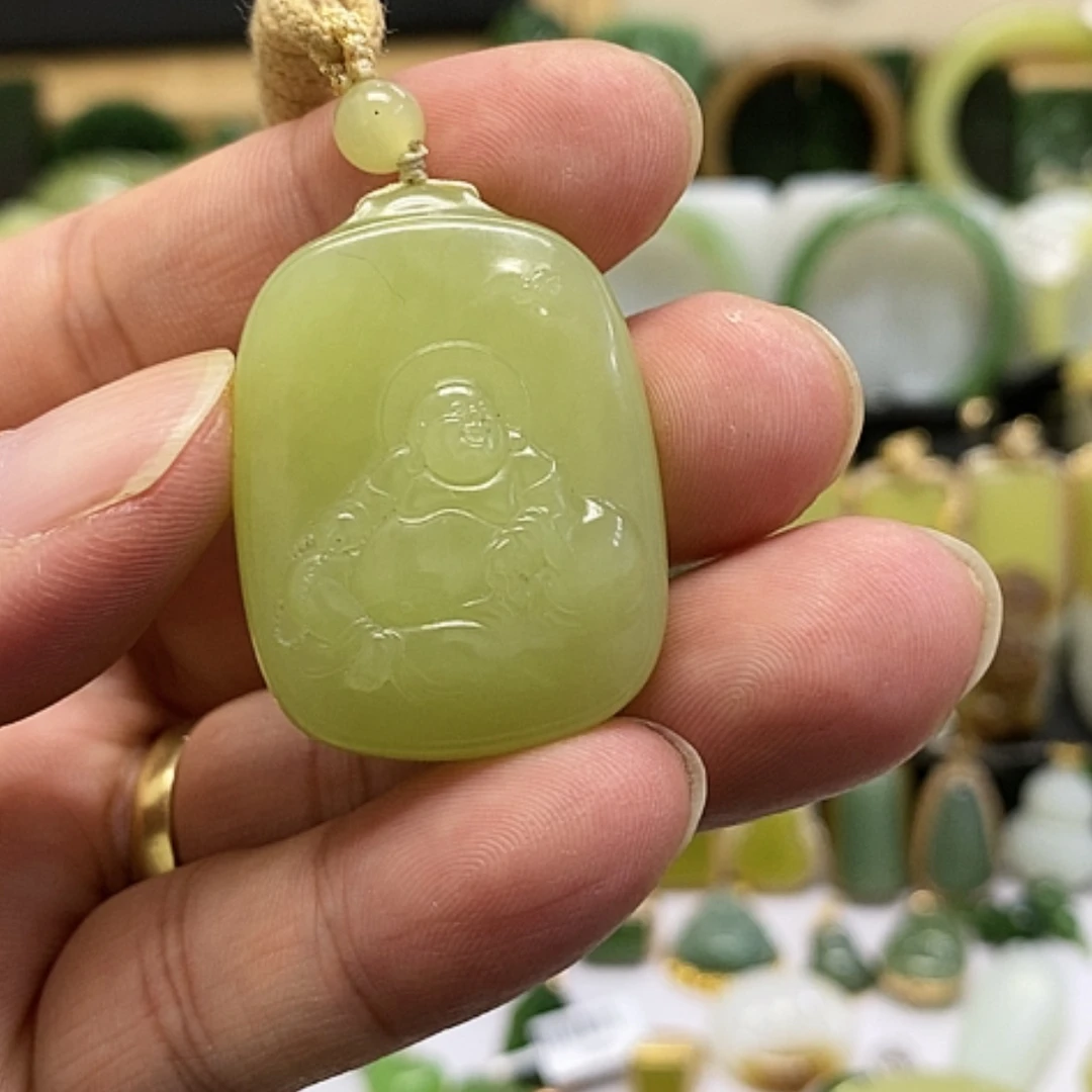 【闪购商品】颈饰未镶嵌和田玉