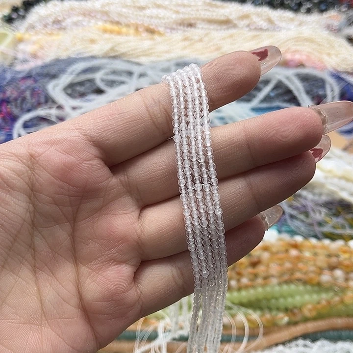 玛瑙/玉髓珠宝半成品未镶嵌一条2mm左右白水晶刻面珠