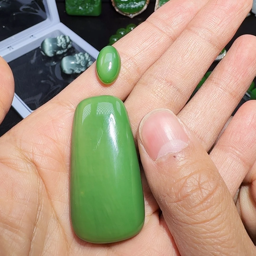 大***毛和田玉未镶嵌珠宝半成品