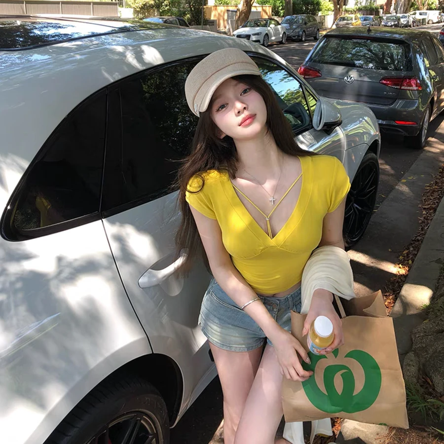 纯欲感V领抽褶正肩短袖T恤女2025夏季新款设计感收腰修身显瘦上衣