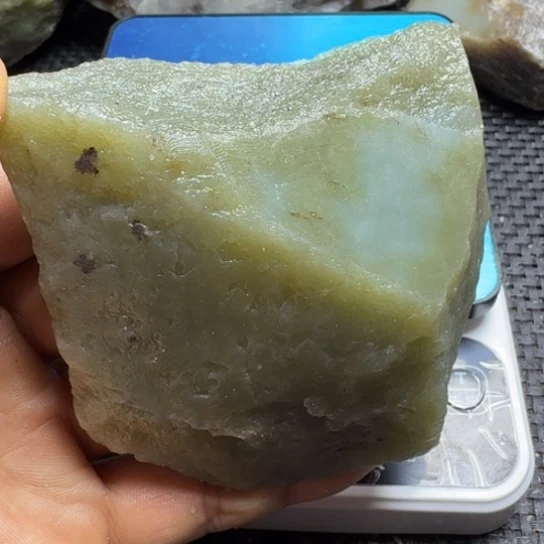 和田玉（糖玉）未镶嵌珠宝半成品