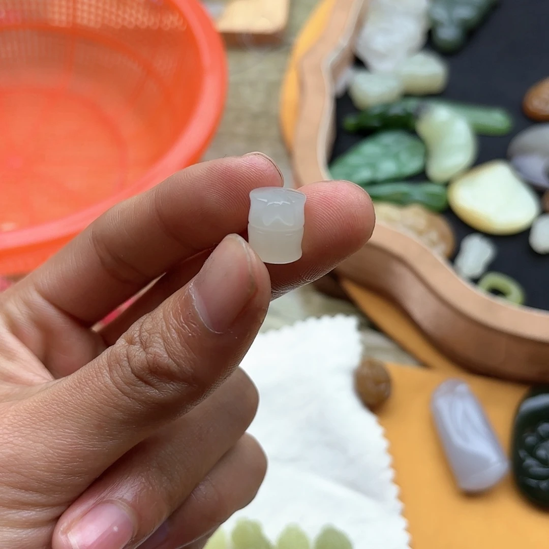 和田玉颈饰未镶嵌灵*哒