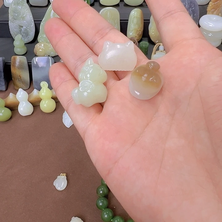 和田玉未镶嵌吊坠(不含链)峡****）