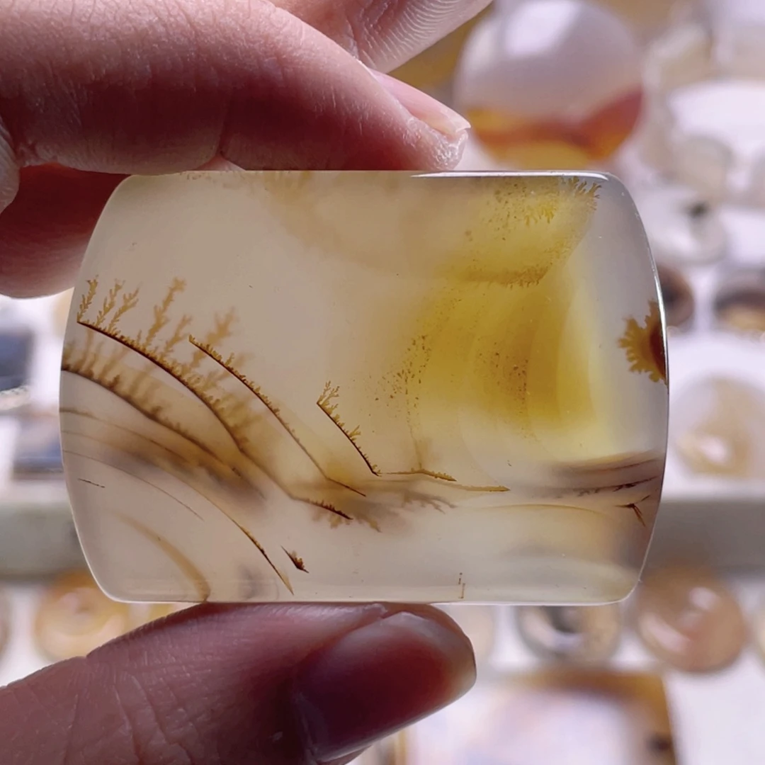 玛瑙/玉髓未镶嵌珠宝奇石