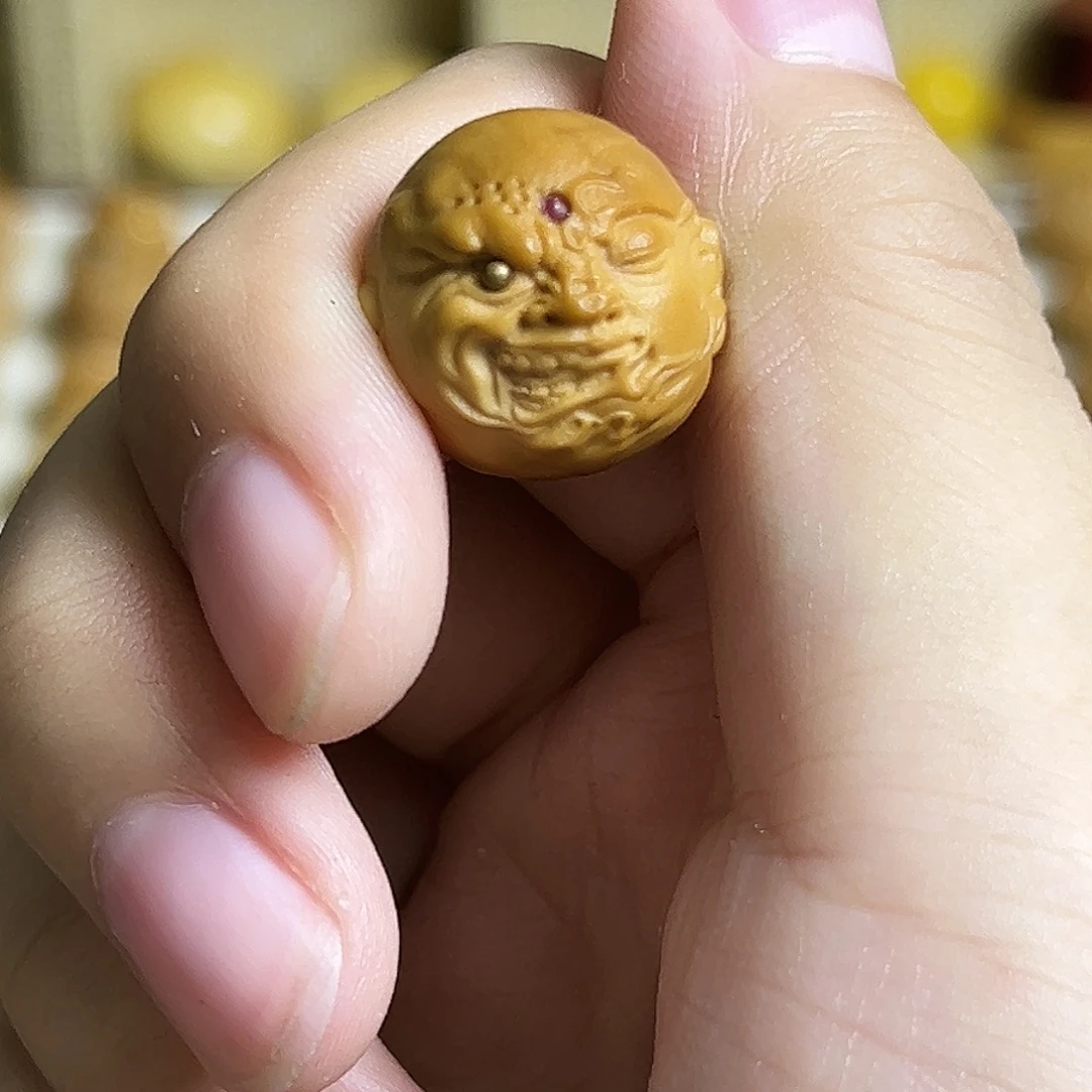吊坠猴头核桃双面僧微微漏