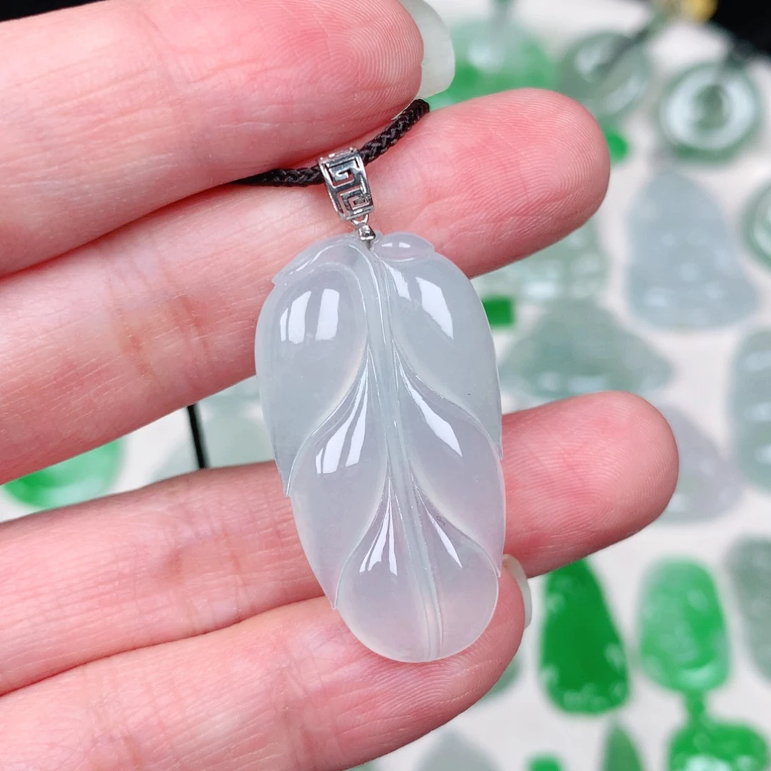 颈饰18K金镶嵌翡翠缅甸天然A货翡翠