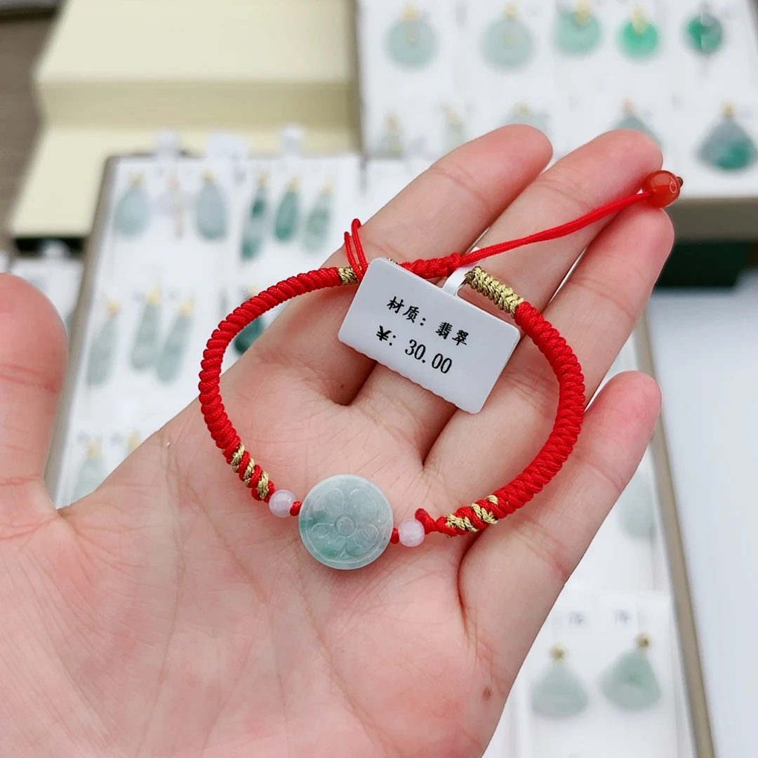 翡翠颈饰未镶嵌无***姐花花