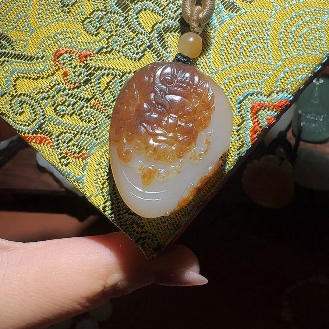 麒***校和田玉未镶嵌手链