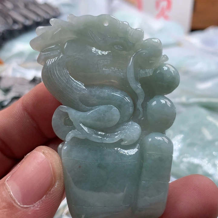 翡翠未镶嵌颈饰保真天然a货翡翠