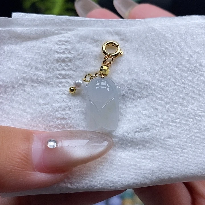 翡翠挂件未镶嵌吊坠