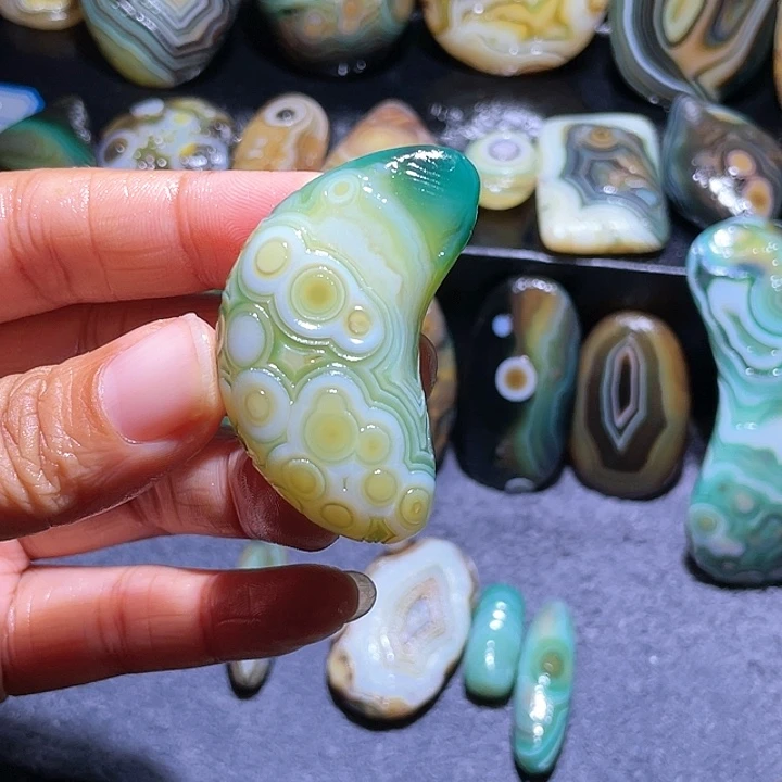 玛瑙/玉髓珠宝奇石未镶嵌