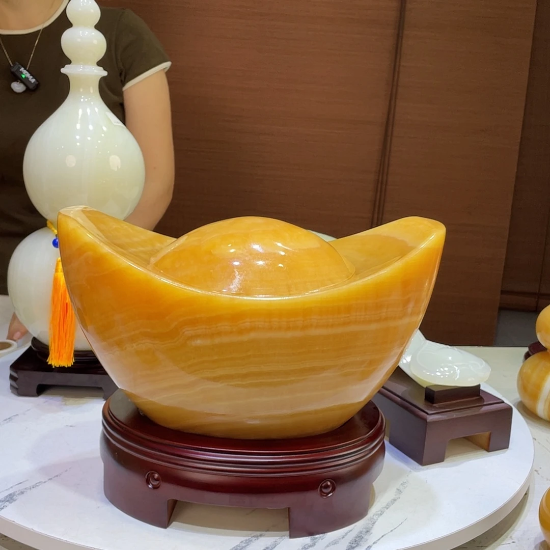 砖雕精品天然玉石元宝摆件