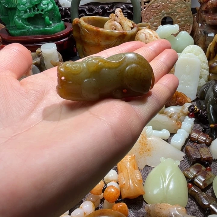 和田玉未镶嵌挂件