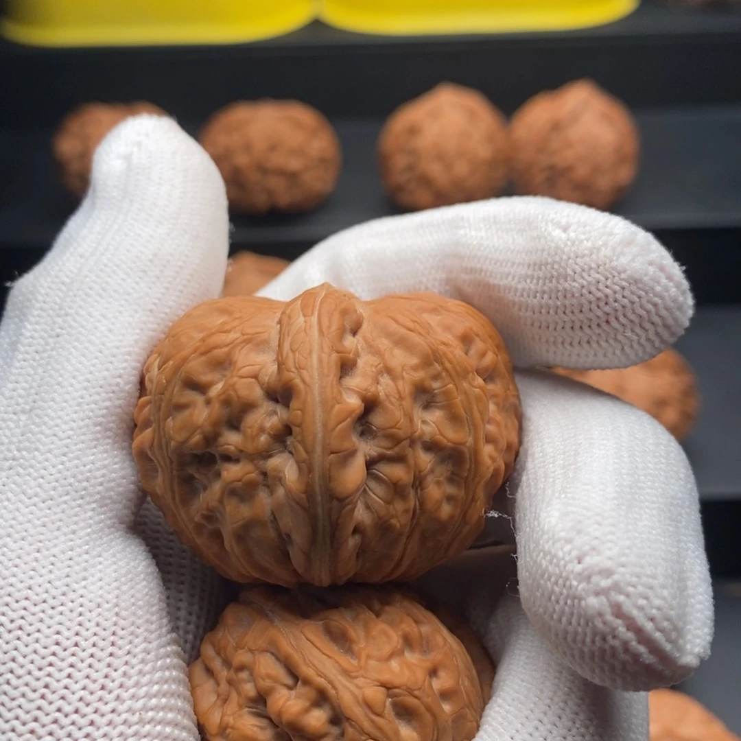 把件文玩核桃A****?元宝42