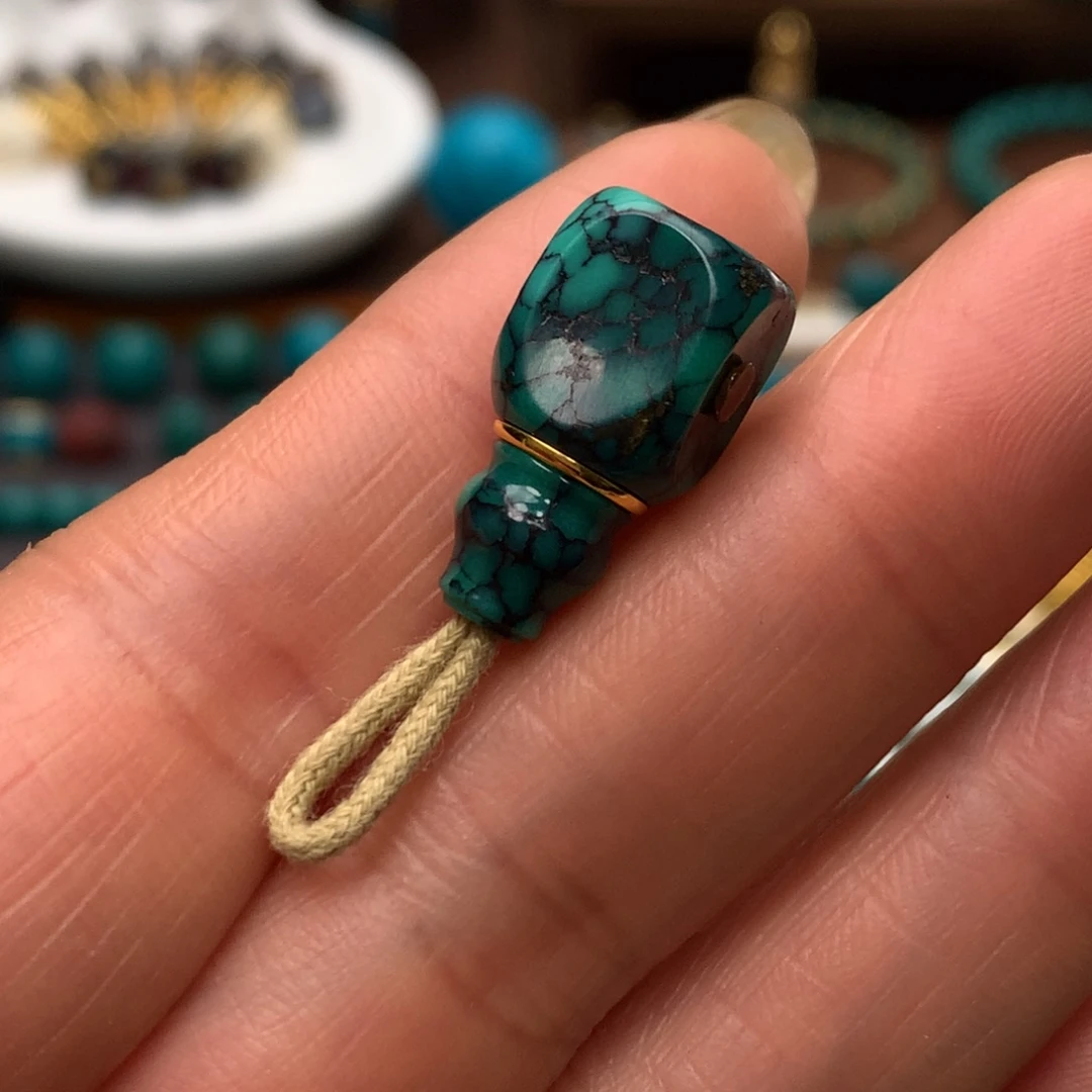 绿松石18K金镶嵌配饰