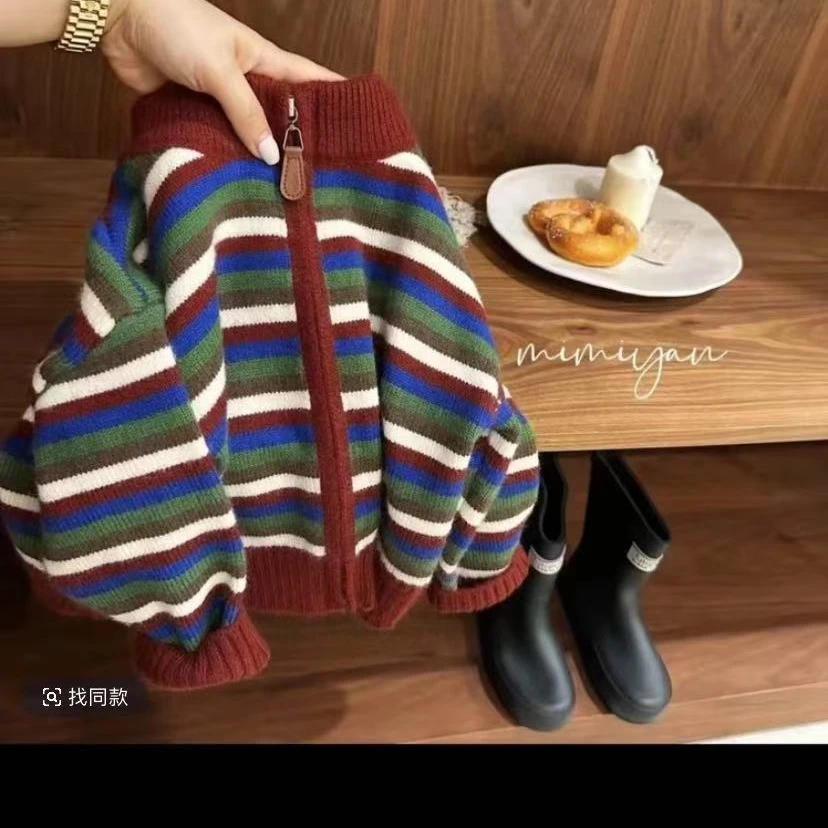 春季男童彩色开衫毛衣