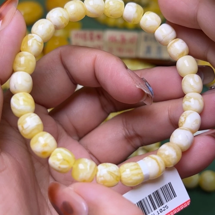 蜜蜡未镶嵌珠宝奇石