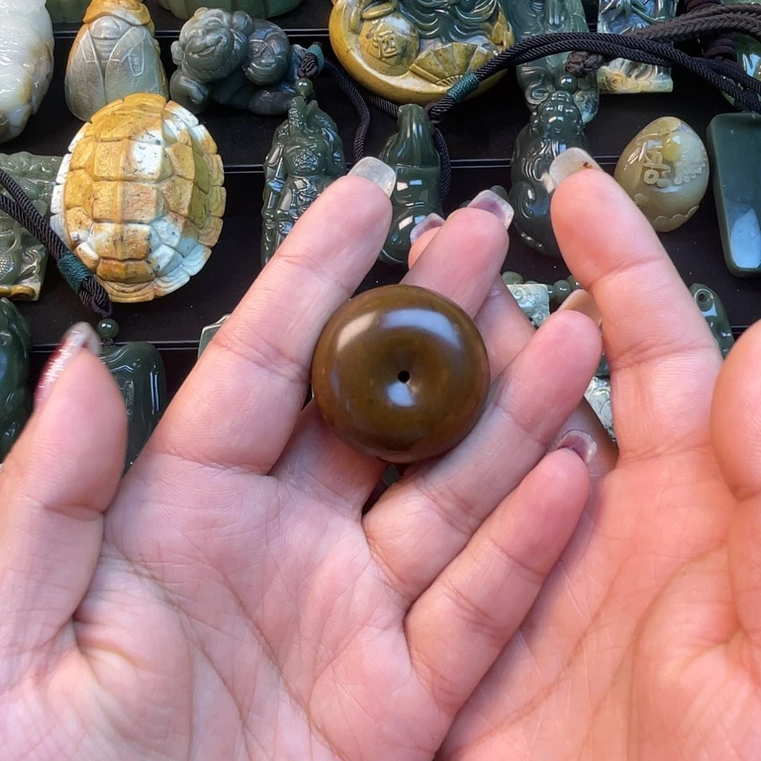 透闪石质玉未镶嵌手链