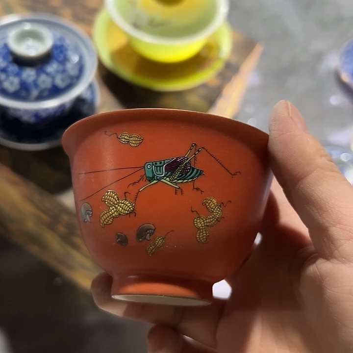 A***r手绘的泛红茶杯一个