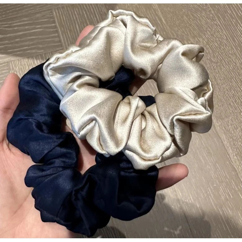 YUYU WANG 发圈 RBC2FQ158