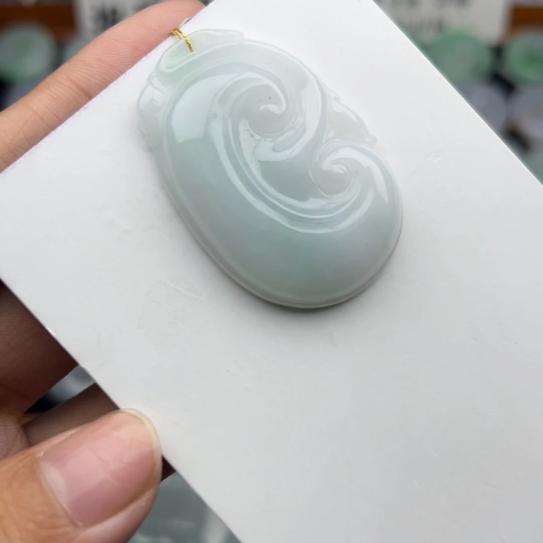 颈饰未镶嵌翡翠如意
