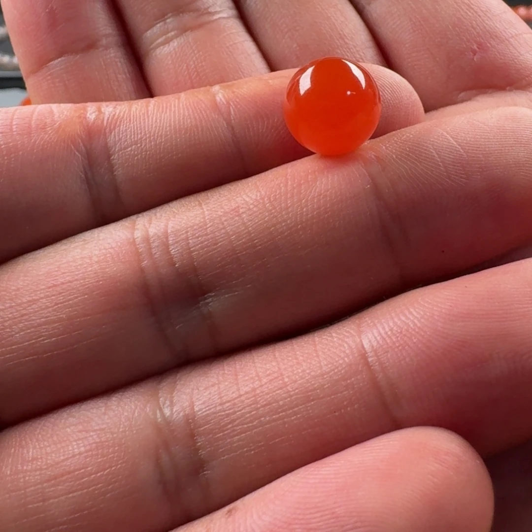 南红玛瑙未镶嵌圆珠11