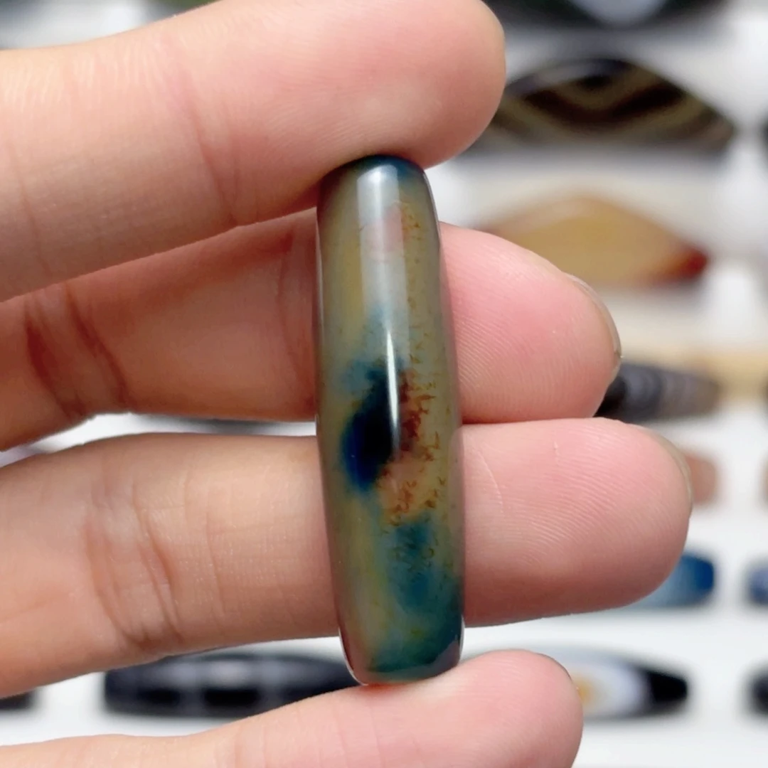 星***垢玛瑙/玉髓吊坠未镶嵌1