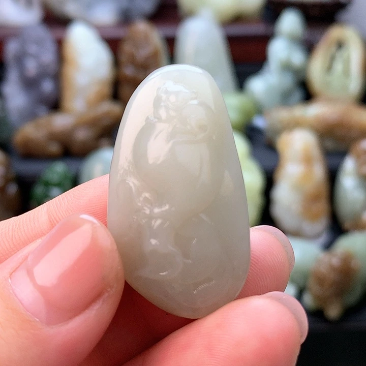 和田玉颈饰未镶嵌