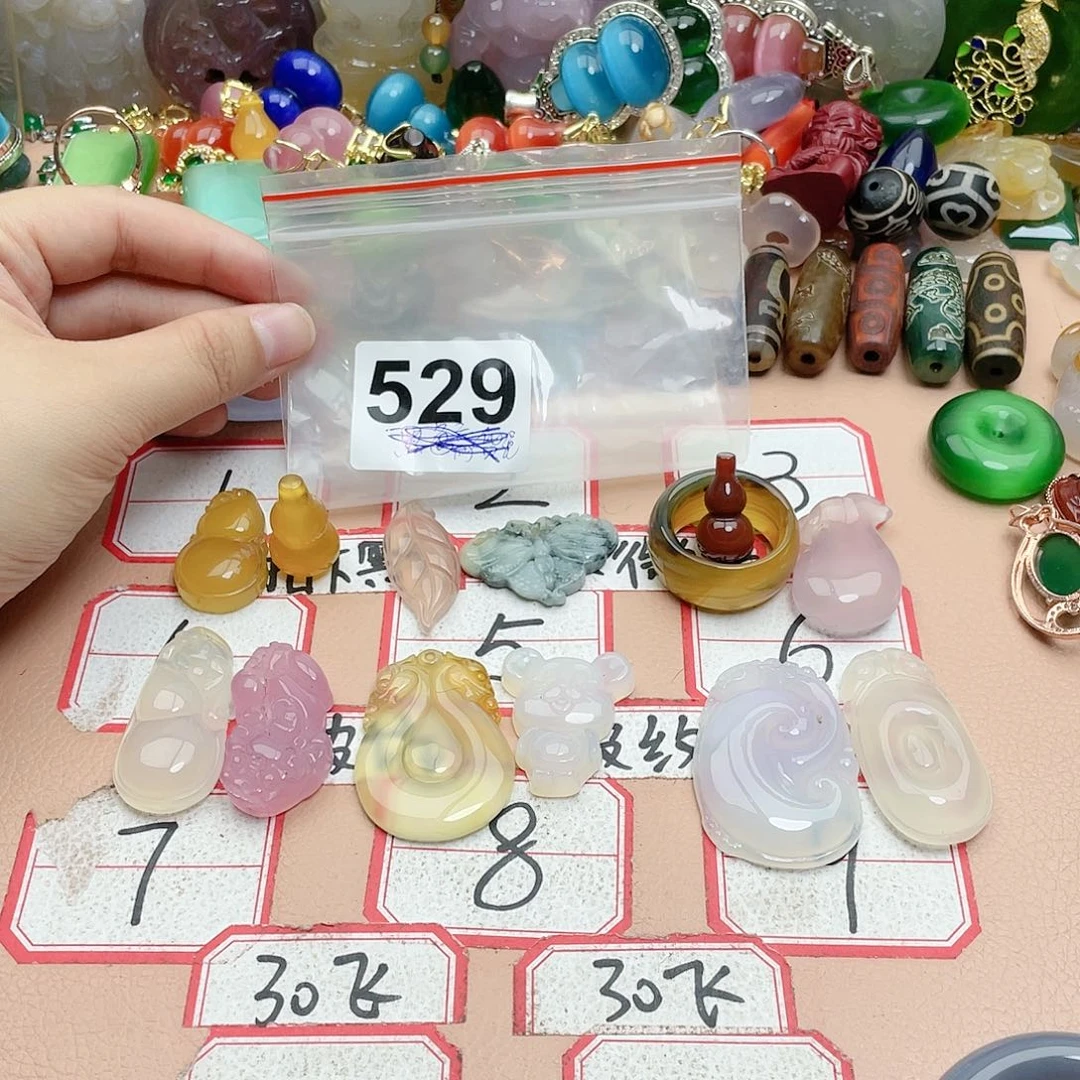 合金颈饰玛瑙/玉髓初*