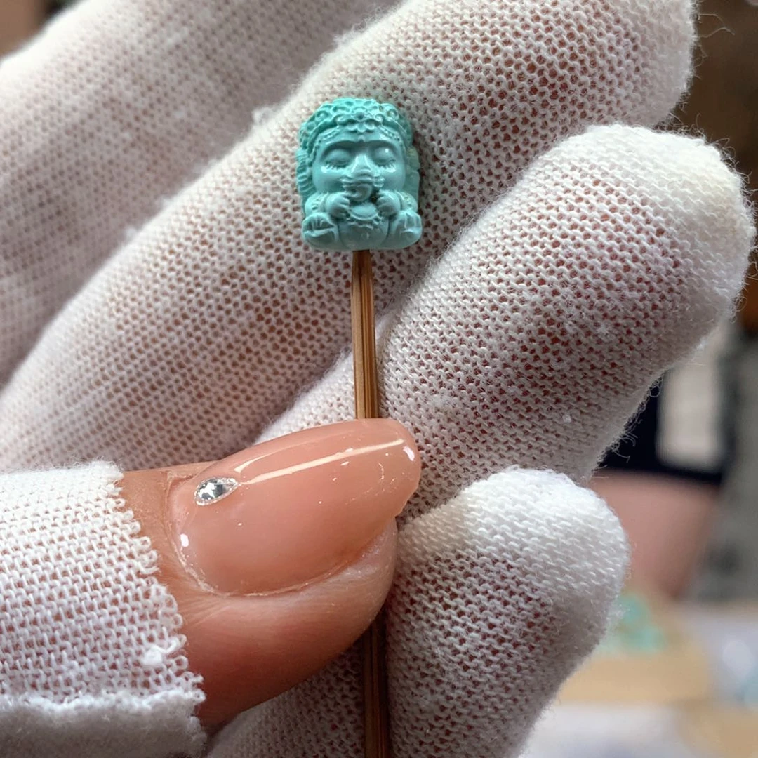 绿松石未镶嵌挂件