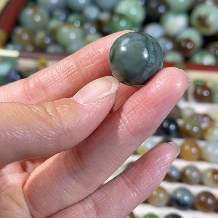 和田玉（糖玉）未镶嵌珠宝半成品