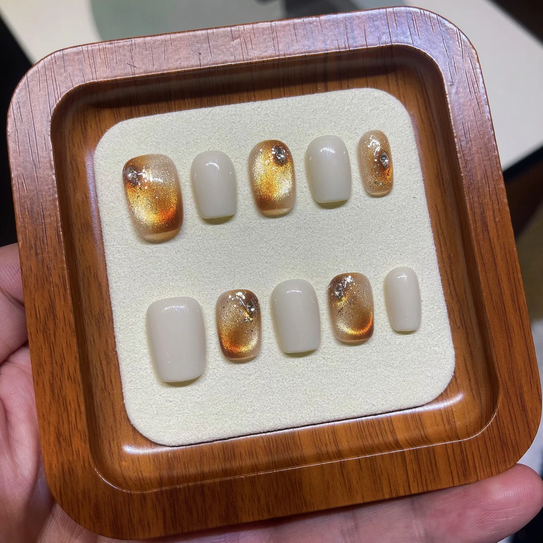 WuYe.Nail/雾野【琥珀心】秋冬短款晕染琥珀猫眼米白色纯手工穿戴甲
