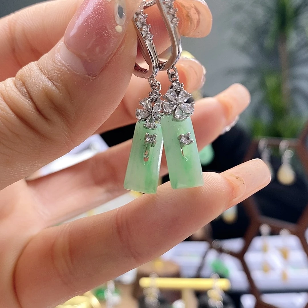 翡翠耳饰银S925镶嵌翡翠