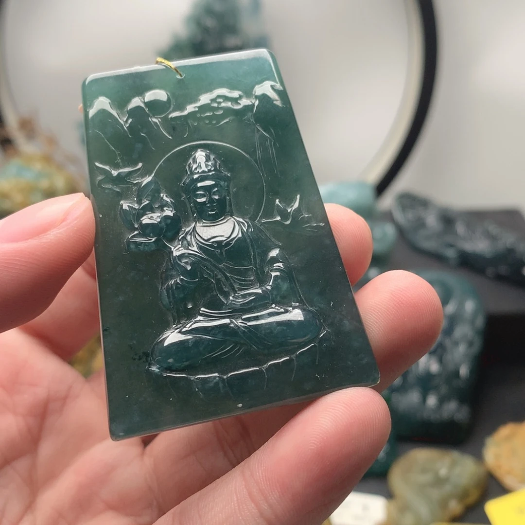 翡翠未镶嵌颈饰无