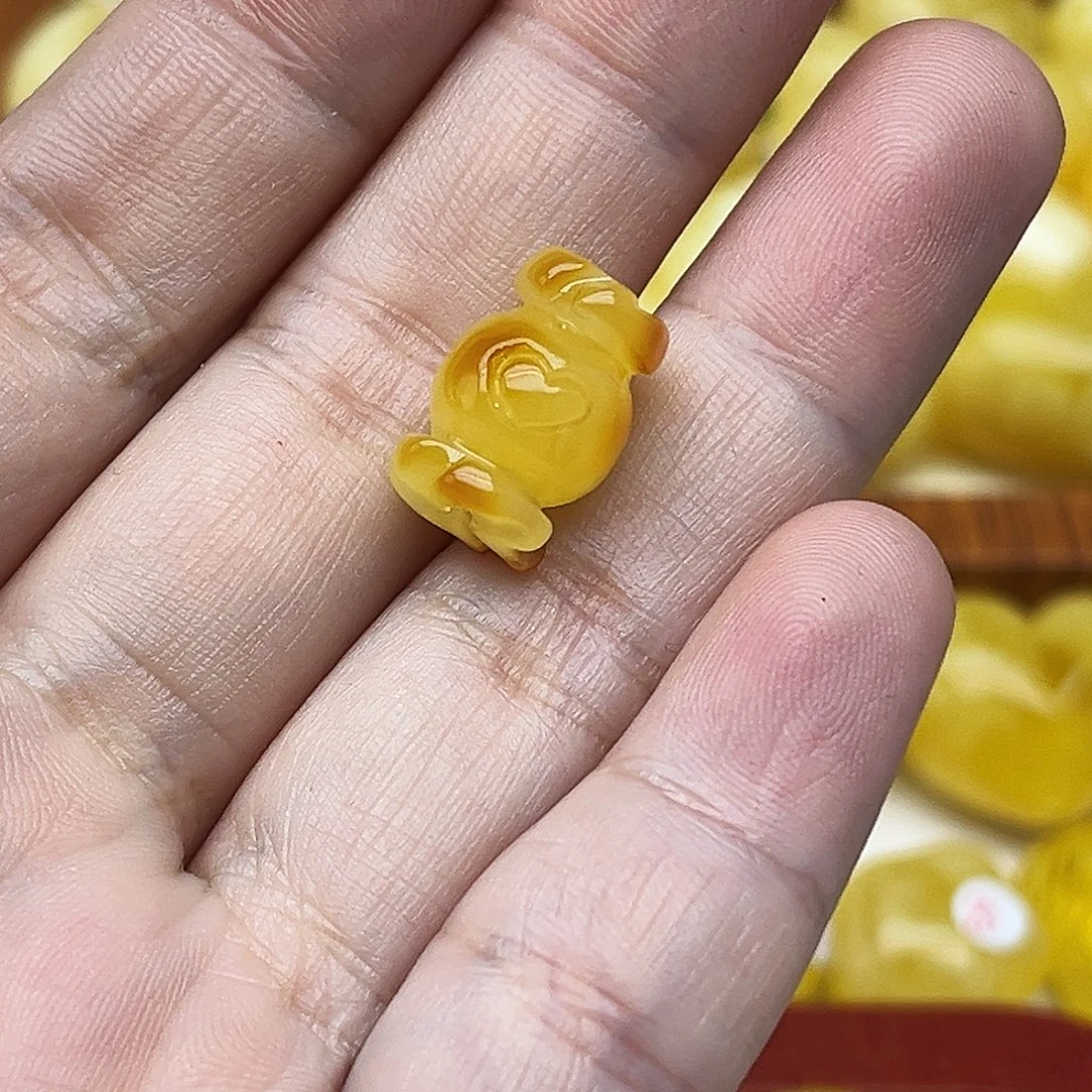 蜜蜡未镶嵌裸石天然