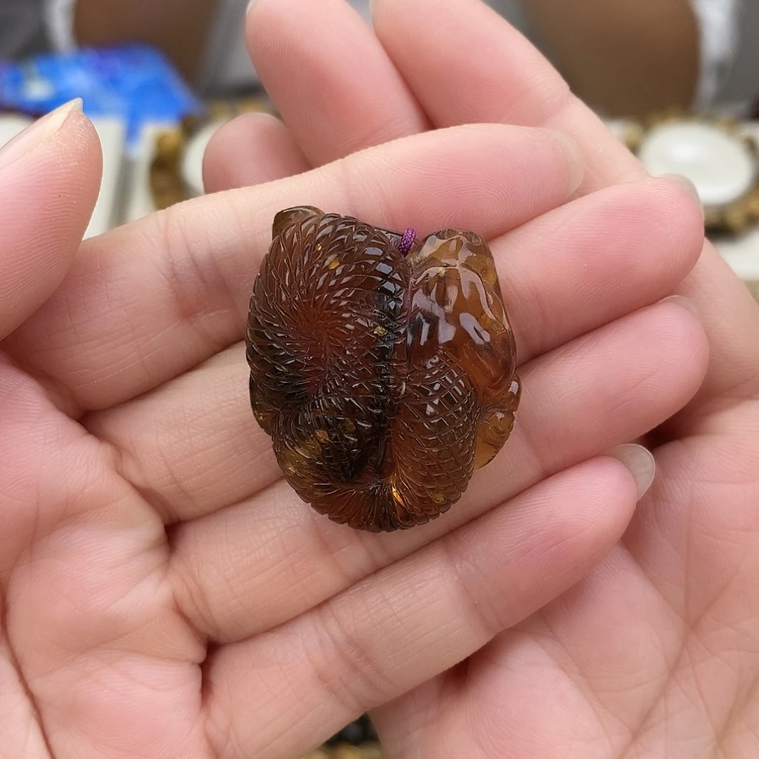 琥珀未镶嵌裸石琥珀