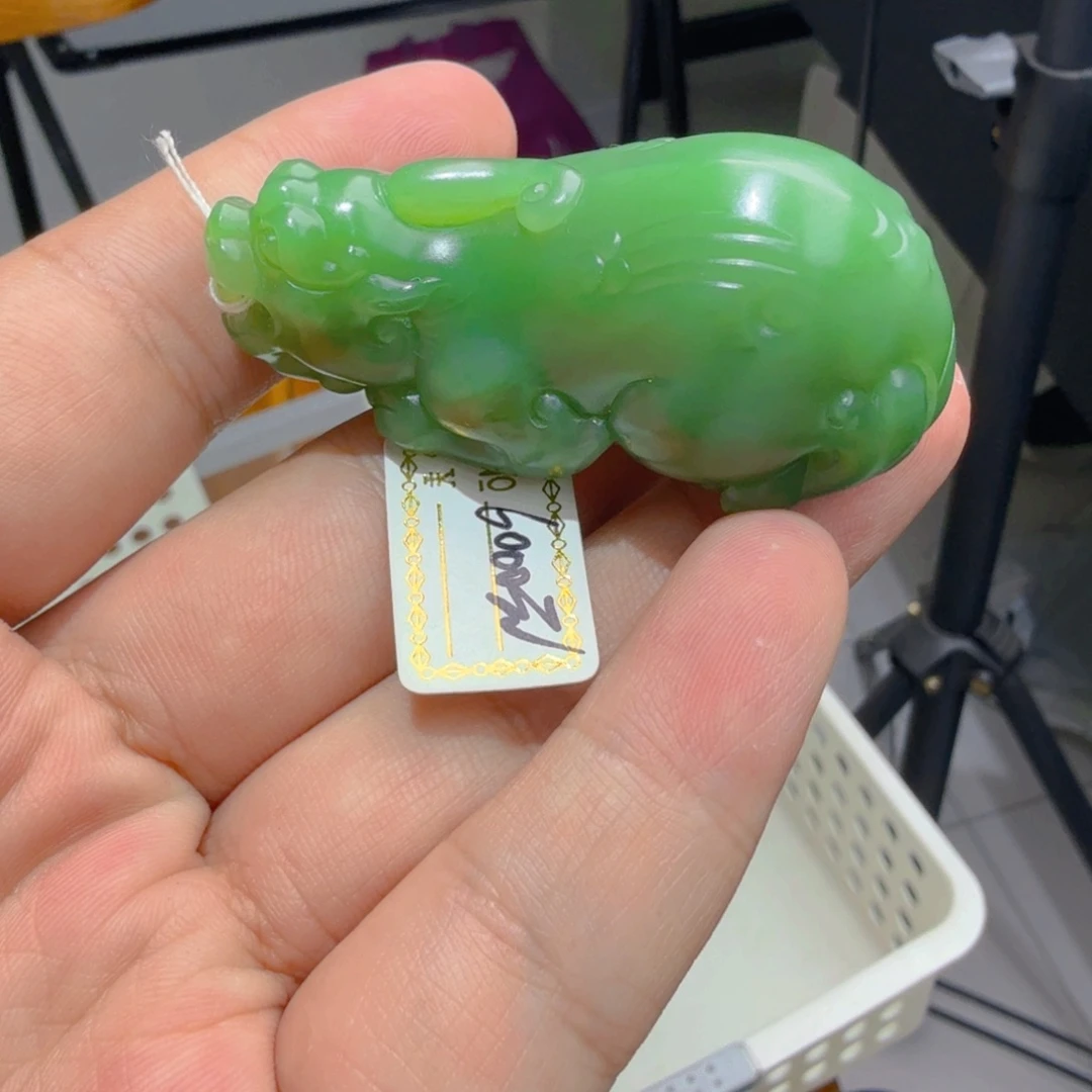 和田玉（碧玉）未镶嵌颈饰T**1