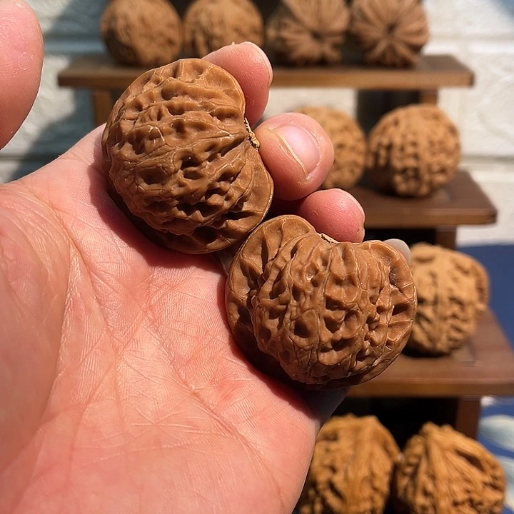 文玩核桃吊坠桃心宫灯