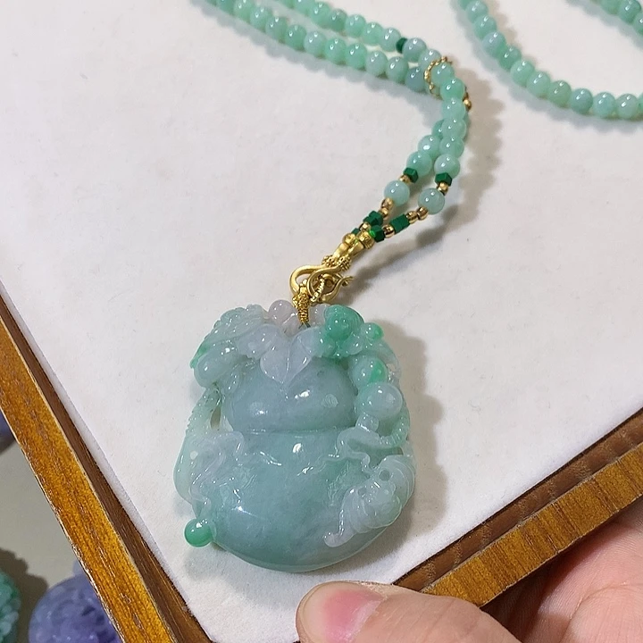 翡翠未镶嵌颈饰翡翠吊坠