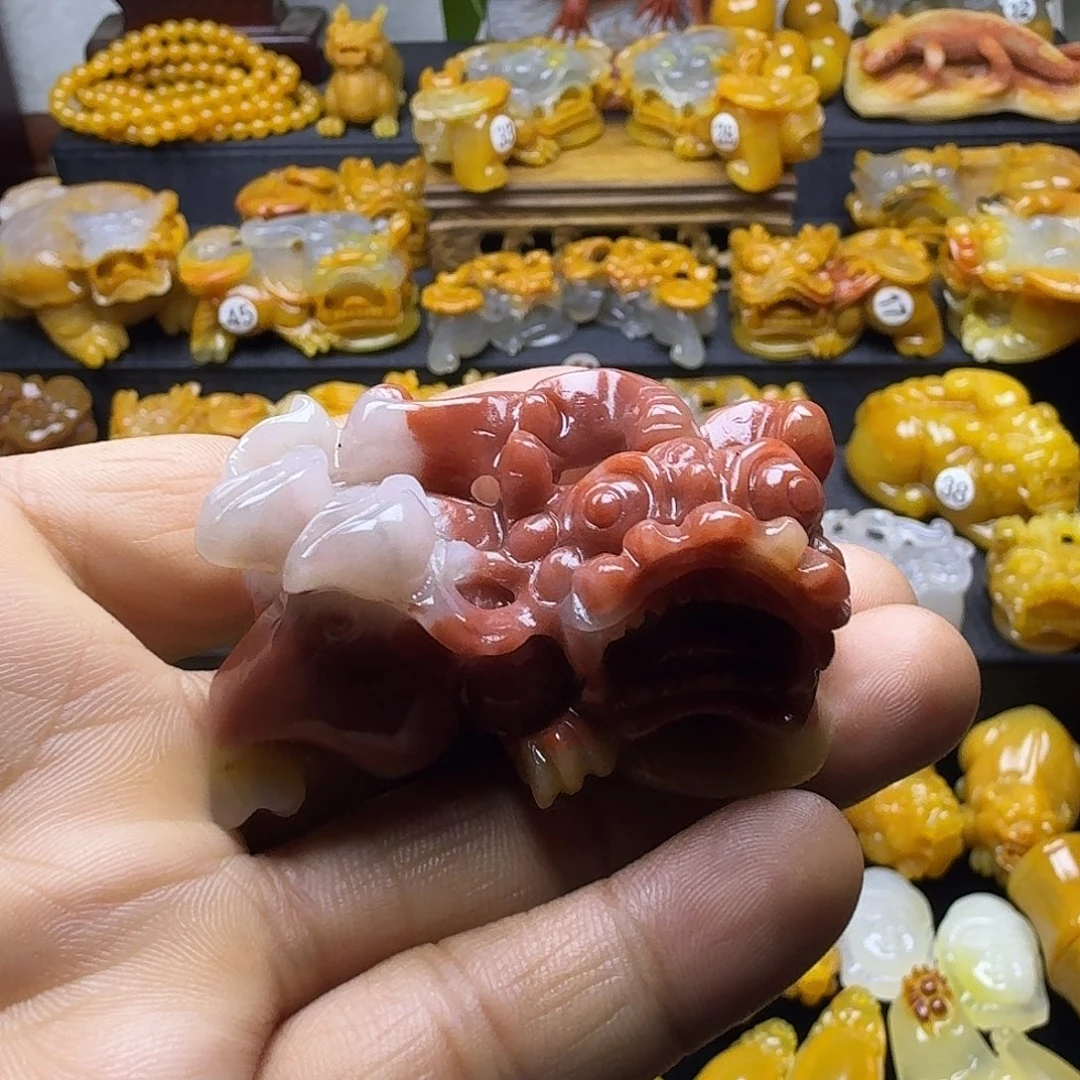 石英质玉（黄龙玉）未镶嵌手玩件