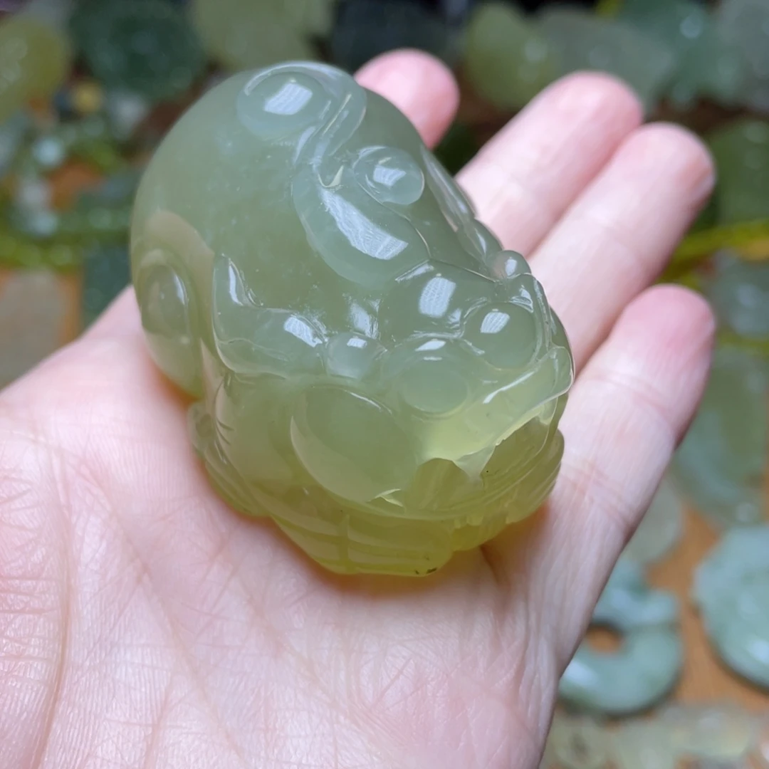 蛇纹石玉未镶嵌手把件