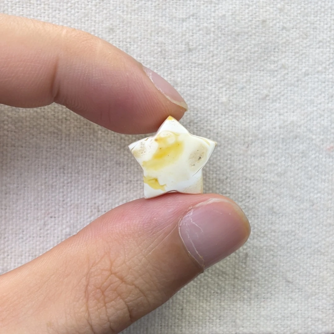 琥珀未镶嵌珠宝奇石白奥利啊