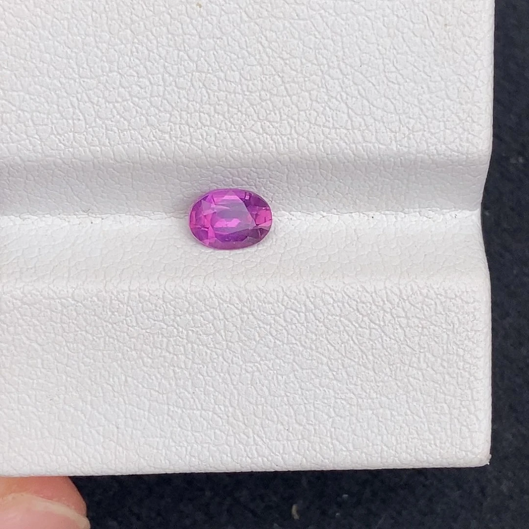 蓝宝石裸石0.44 ct