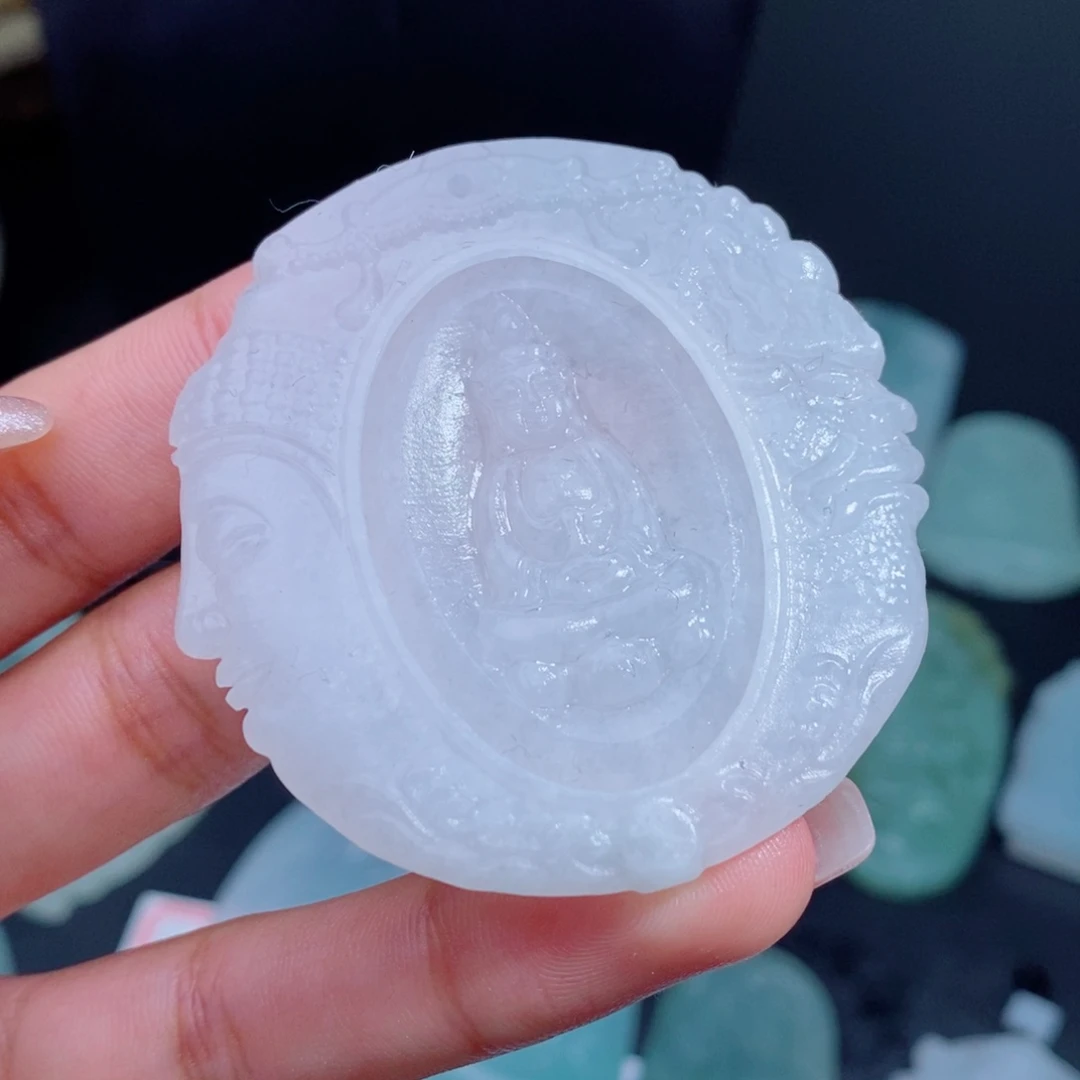 定制翡翠吊坠未镶嵌