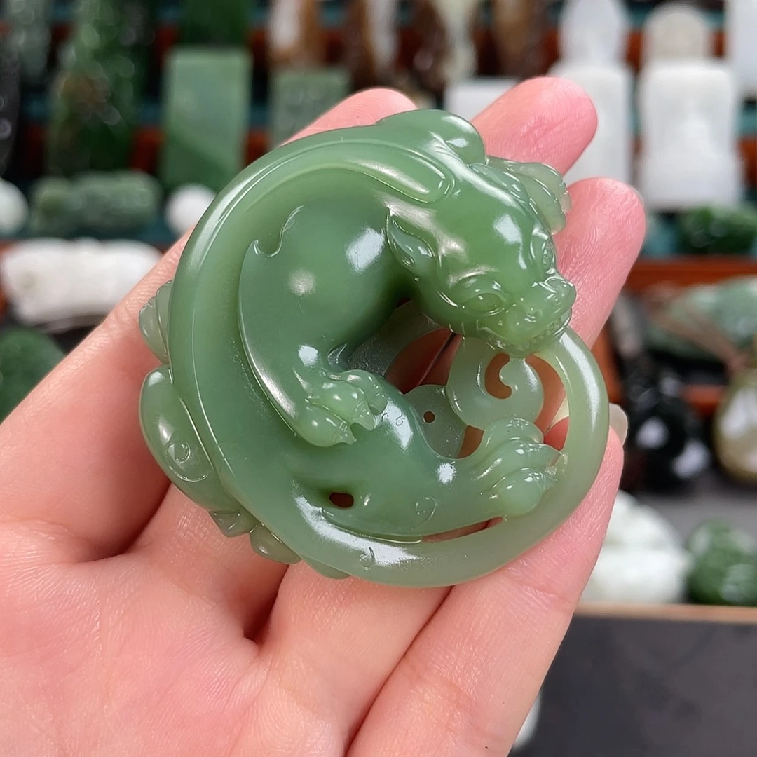 未镶嵌和田玉把件