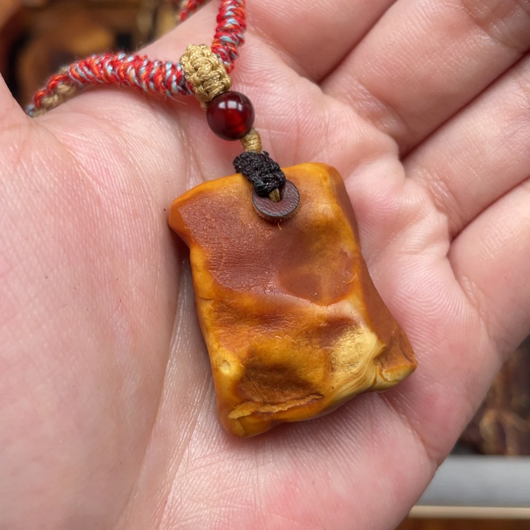 未镶嵌蜜蜡珠宝奇石