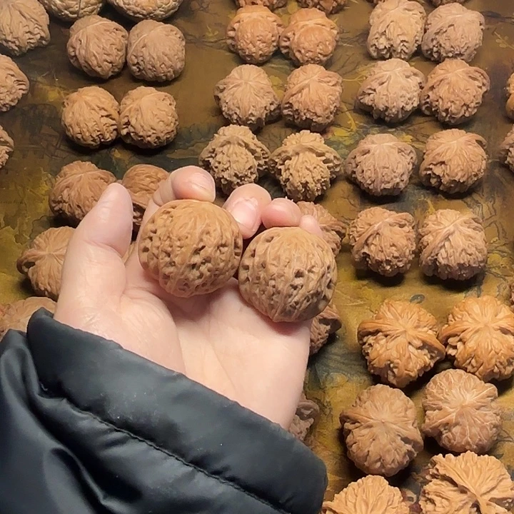 文玩核桃把件铁锤