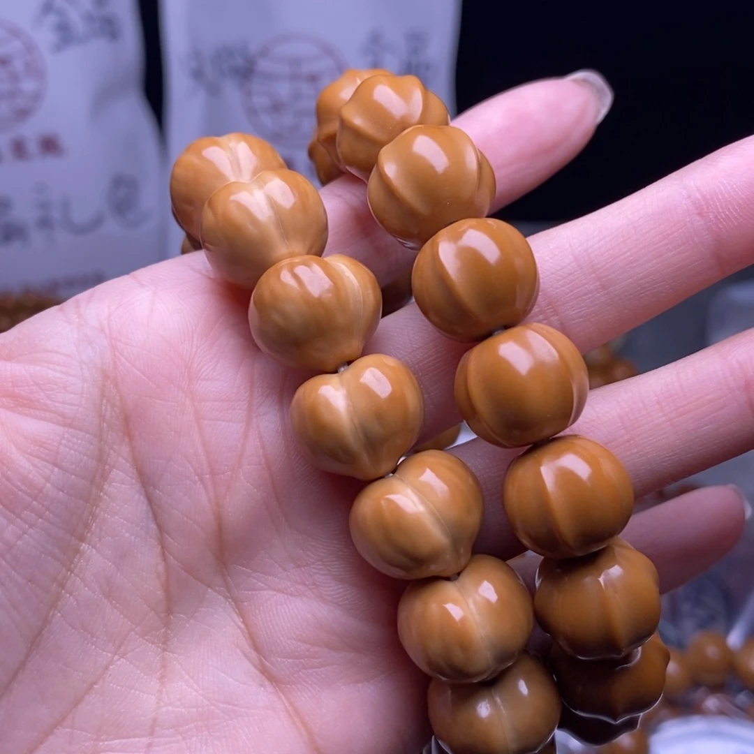 猴头核桃手串屁桃鲨鱼