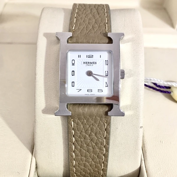 爱马仕/石英表/表径21/95新/S99250420012/250522HN0031