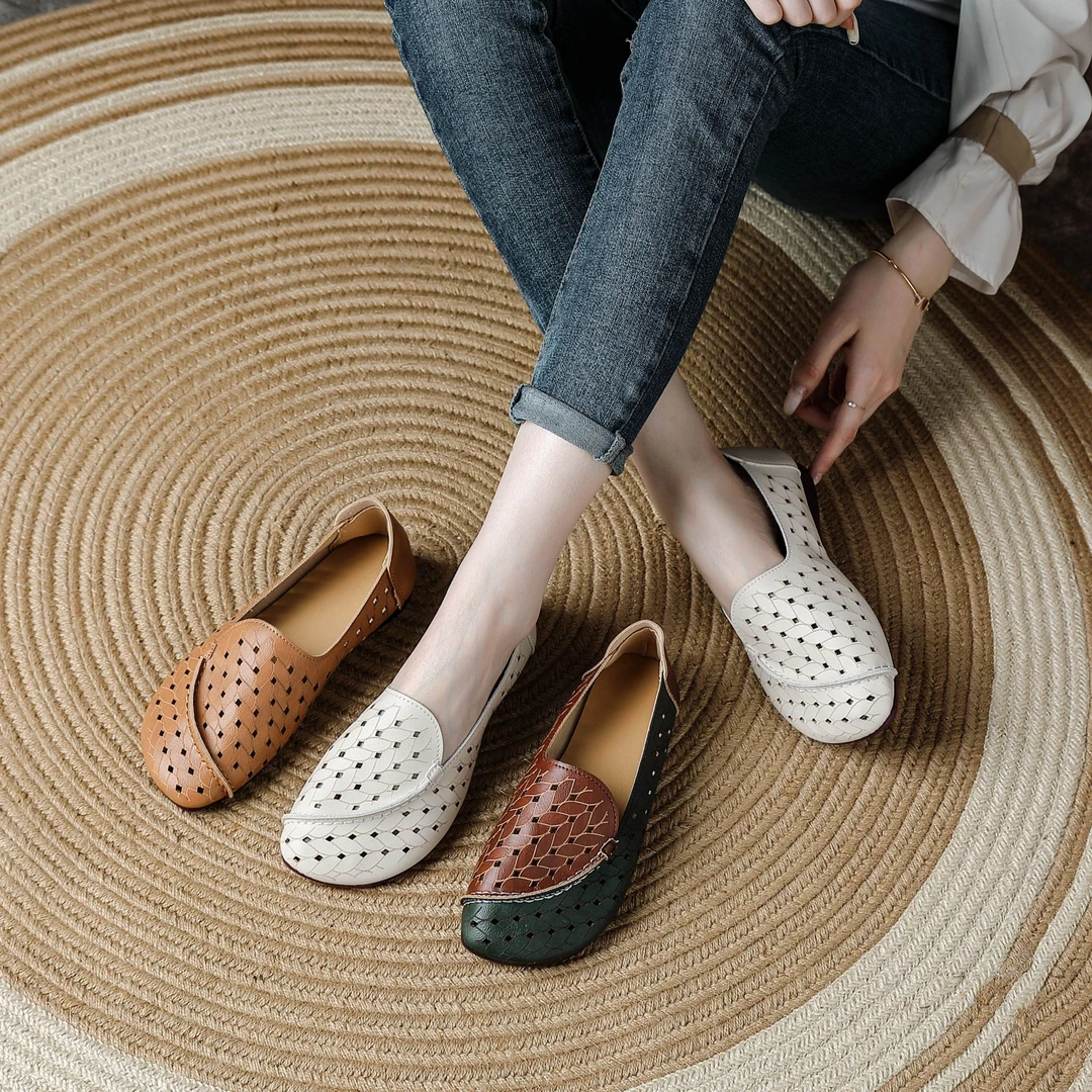 2025新款民族风单鞋中年镂空洞洞鞋女百搭休闲牛筋软底舒适妈妈鞋
